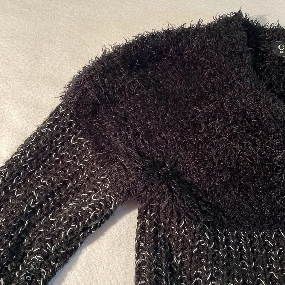 Context Lord & Taylor Fuzzy Sweater Pullover XS, Black & White, GC, - Picture 15 of 16